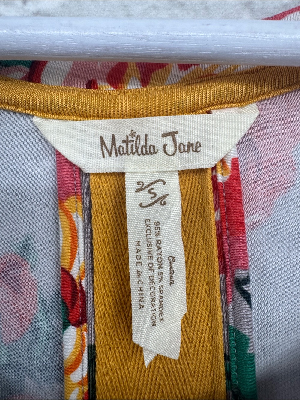 MATILDA JANE Say I’m a Dreamer Floral Swing Dress Tunic Size S Gray Red Boho - Picture 3 of 13